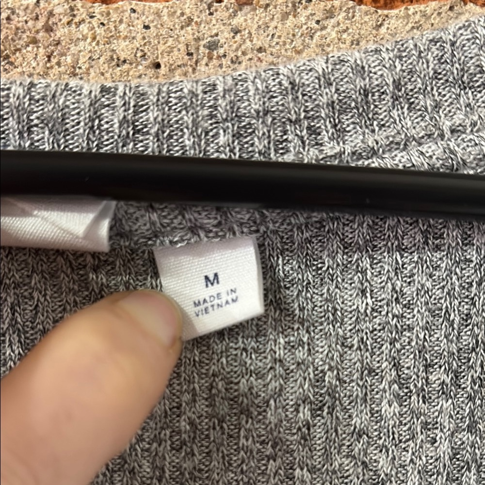 GAP Gray Tie Front Relaxed T-Shirt - Picture 3 of 8